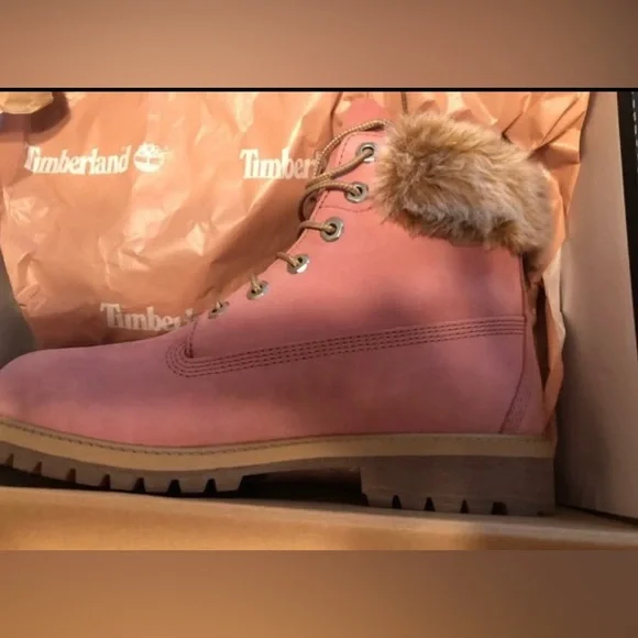 Barbie pink with fur Timberland boots super rhtf make sure you read below 👇